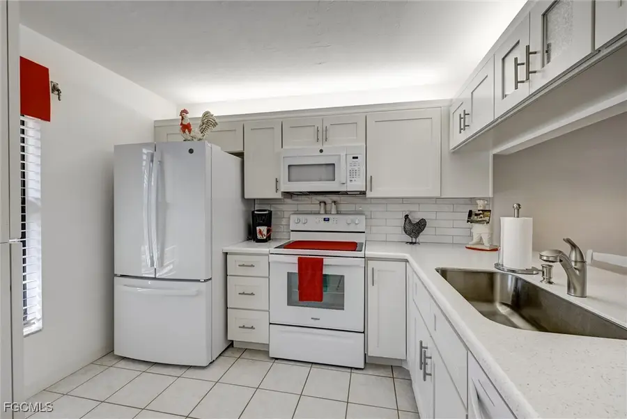 15000 Arbor Lakes Drive E #2, North Fort Myers, FL 33917 - Image #3