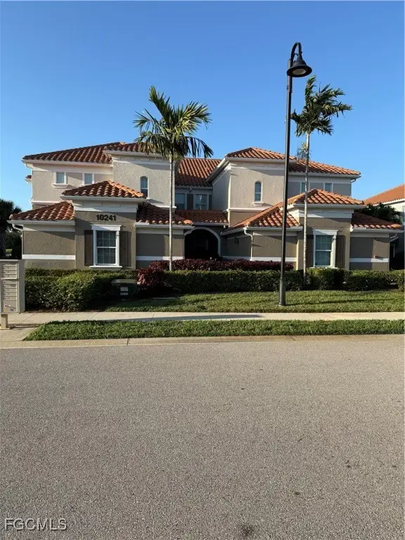 10241 Glastonbury Circle #101, Fort Myers, FL 33913