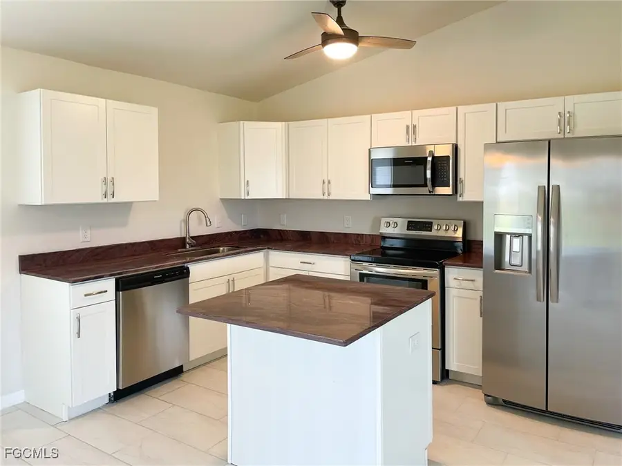 507 NE 7th Avenue, Cape Coral, FL 33909 - Image #2