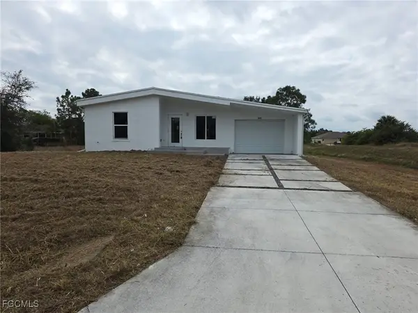 2615 32nd Street Sw, Lehigh Acres, FL 33976