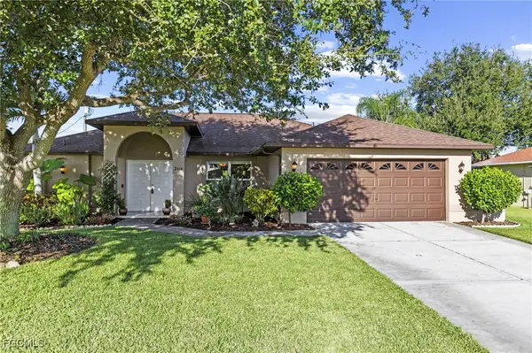 2114 SE 8th Place, Cape Coral, FL 33990