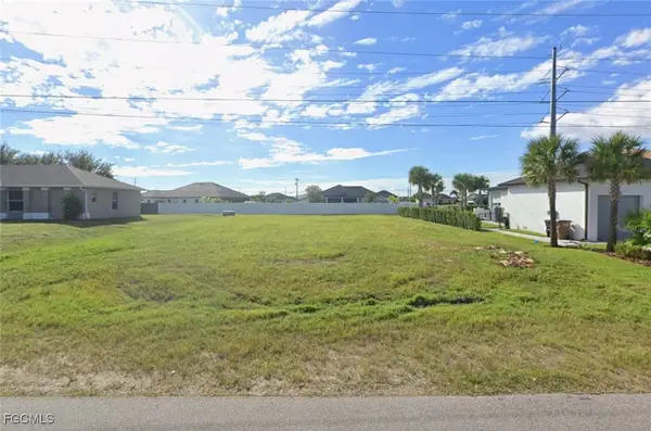 302 SW 24th Avenue, Cape Coral, FL 33991