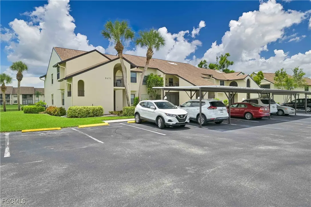 8475 Charter Club Circle #5, Fort Myers, FL 33919 - Image #1