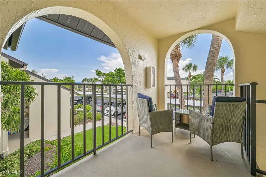 8475 Charter Club Circle #5, Fort Myers, FL 33919 - Image #3