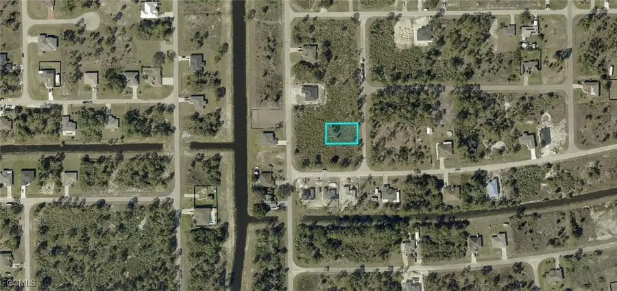 820 Bajo Avenue S, Lehigh Acres, FL 33974 - #2