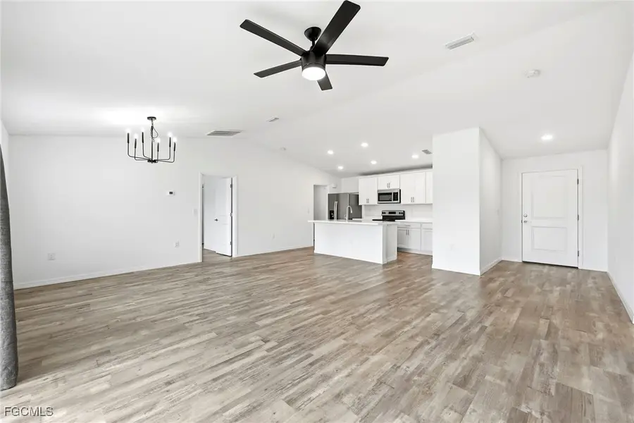 2805 NE 7th Avenue, Cape Coral, FL 33909 - Image #3