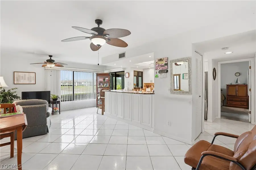 5810 Trailwinds Drive #912, Fort Myers, FL 33907 - Image #3