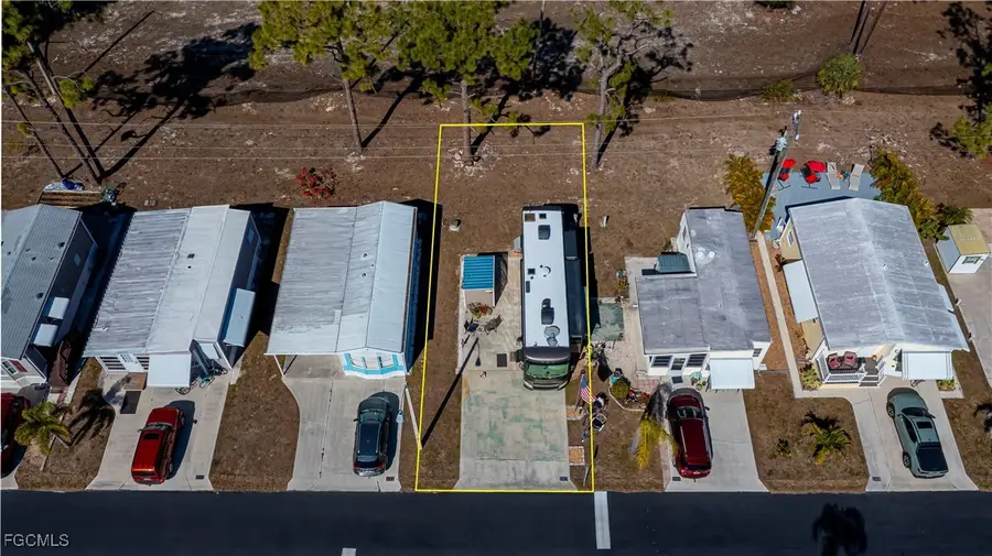 243 Caravan Circle, North Fort Myers, FL 33903 - Image #2