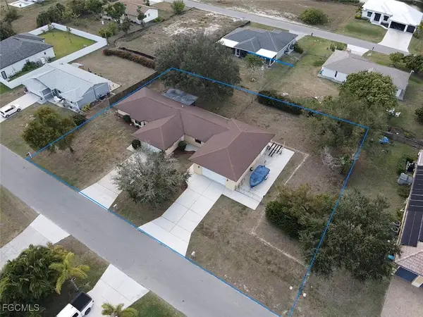 2102 NE 13th Place, Cape Coral, FL 33909