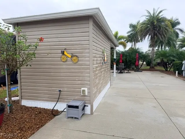 10348 Prairie Iris Trail, Fort Myers, FL 33905 - Image #2