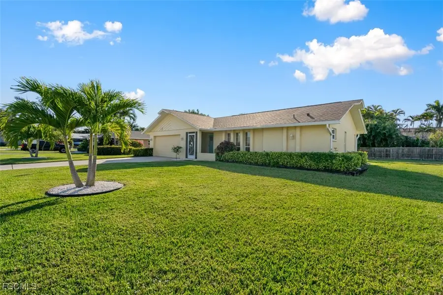 15048 Bonaire Circle, Fort Myers, FL 33908 - Image #3