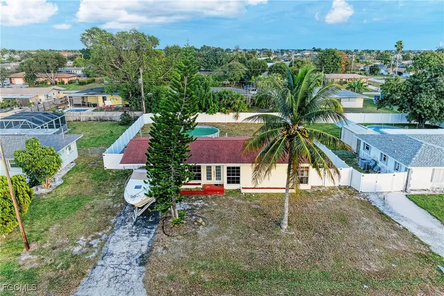 2709 SE 17th Avenue, Cape Coral, FL 33904 - Image #3