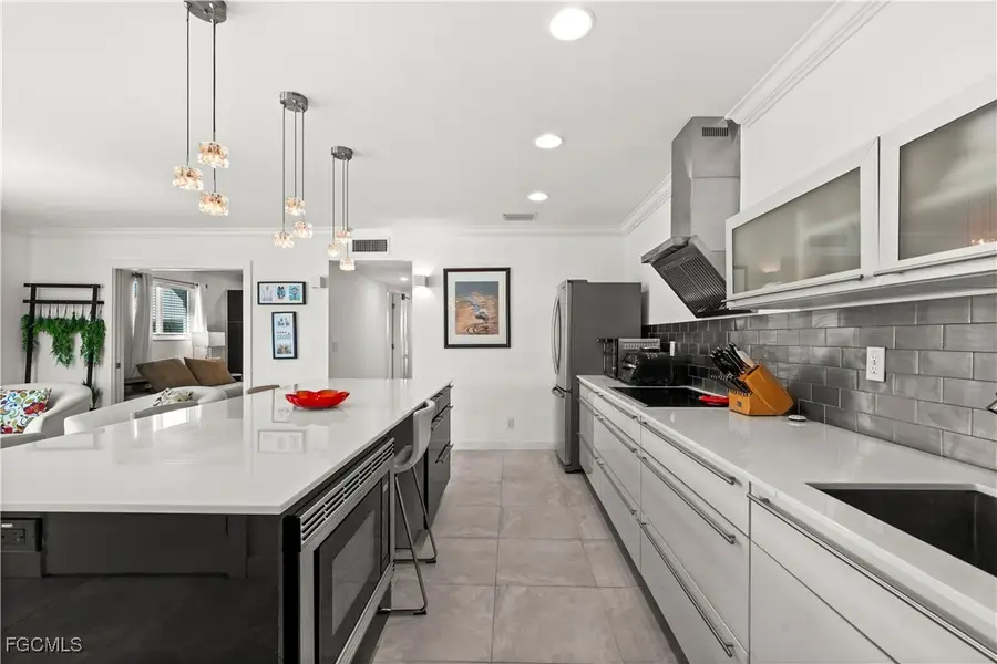 766 Central Avenue #301, Naples, FL 34102 - Image #3