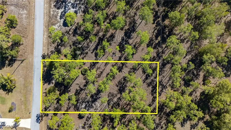 1011 Washington Avenue, Lehigh Acres, FL 33972 - Image #2