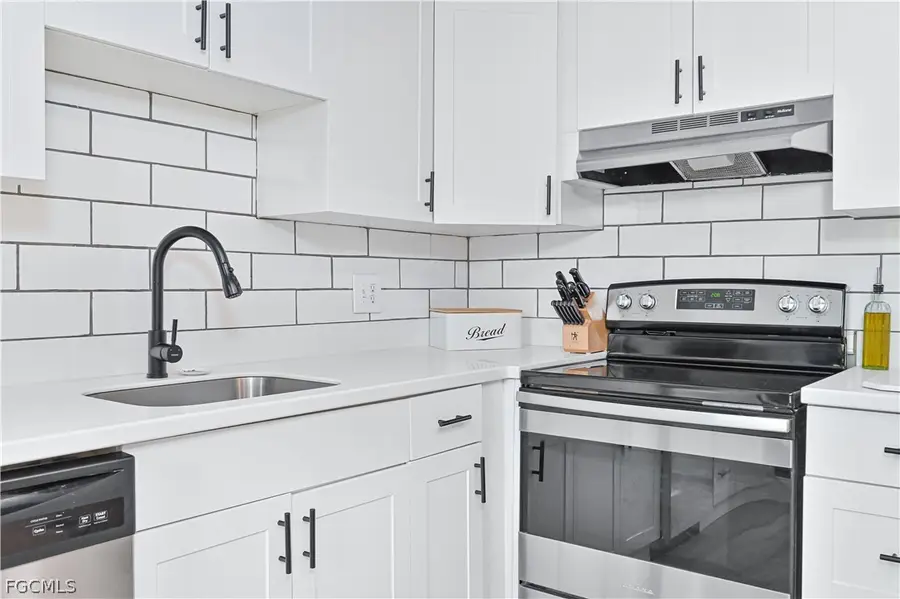 1520 Park Meadows Drive #2, Fort Myers, FL 33907 - Image #3