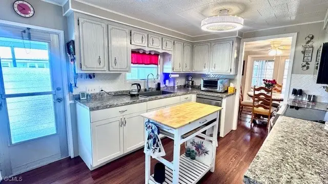 14667 Paul Revere Loop, North Fort Myers, FL 33917 - Image #3