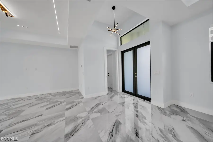 204 E 10th Street, Lehigh Acres, FL 33972 - #2