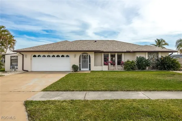 1719 W Bluewater Terrace, North Fort Myers, FL 33903