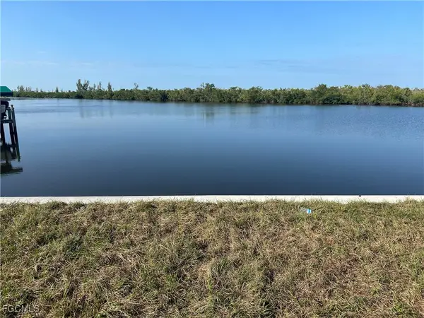 2320 NW 44th Place, Cape Coral, FL 33993
