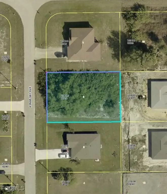 417 Pinafore Avenue, Lehigh Acres, FL 33974 - Image #1