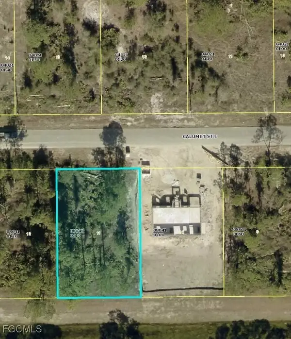 852 Calumet Street E, Lehigh Acres, FL 33974