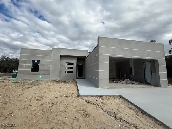 422 Glenn Avenue, Lehigh Acres, FL 33972