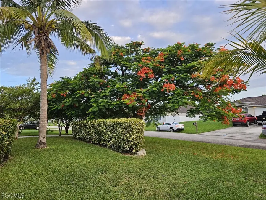330 SW 19th Lane, Cape Coral, FL 33991 - Image #3