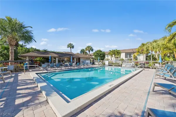 9305 Lake Park Drive #102, Fort Myers, FL 33919