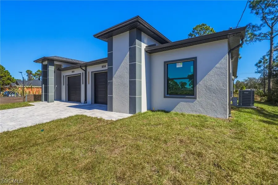 373-375 Lillon Avenue S, Lehigh Acres, FL 33974 - Image #3