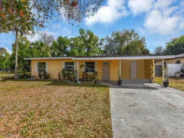 2124 E Gardenia Circle, North Fort Myers, FL 33917