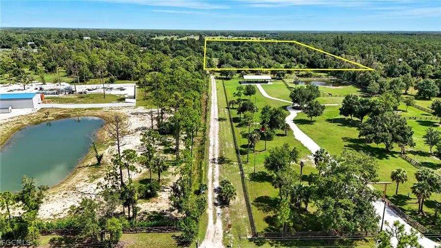 6821 Rich Road, North Fort Myers, FL 33917 - Image #2