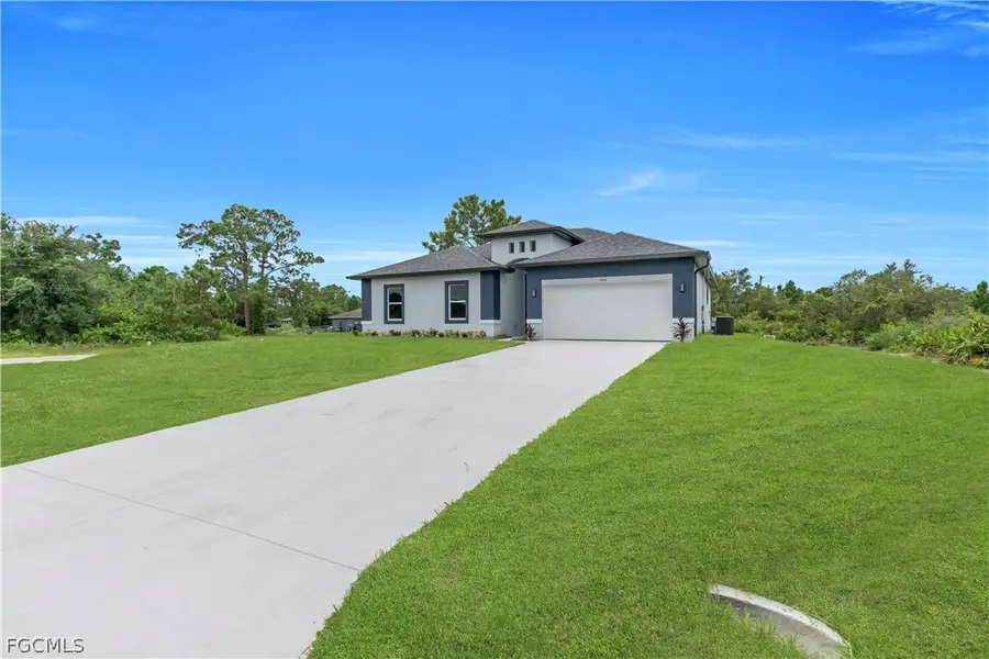 543 Mcarthur Boulevard, Lehigh Acres, FL 33974 - Image #2