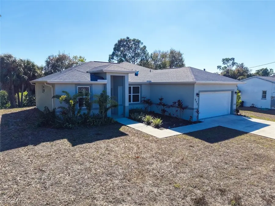 897 Iris Drive, North Fort Myers, FL 33903 - Image #2