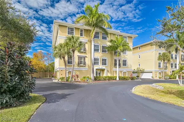 10090 Lake Cove Drive #201, Fort Myers, FL 33908