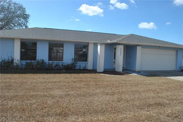 1424 Carmelle Drive, Fort Myers, FL 33919