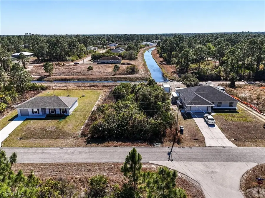 954 Lakeside Drive, Lehigh Acres, FL 33974 - #2