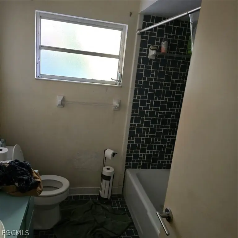 1437 SE 11th Street, Cape Coral, FL 33990 - #3