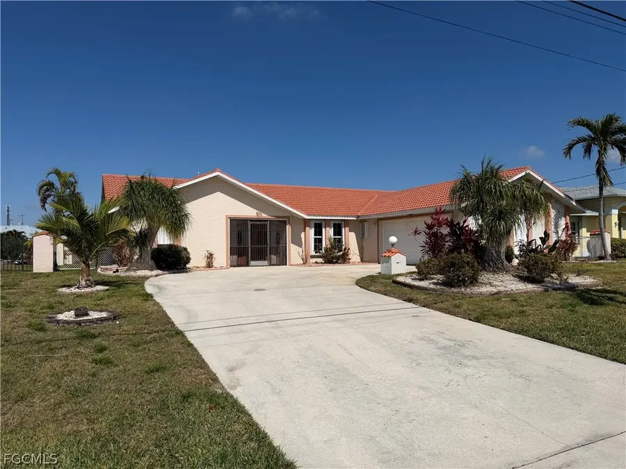 1149 SE 13th Street, Cape Coral, FL 33990 - #2