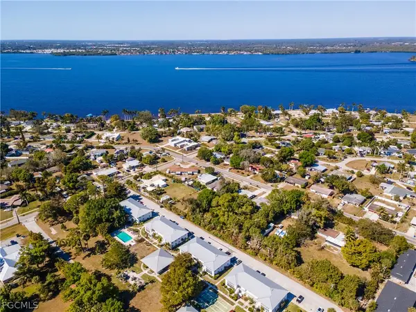 431 Van Buren Street #C8, Fort Myers, FL 33916