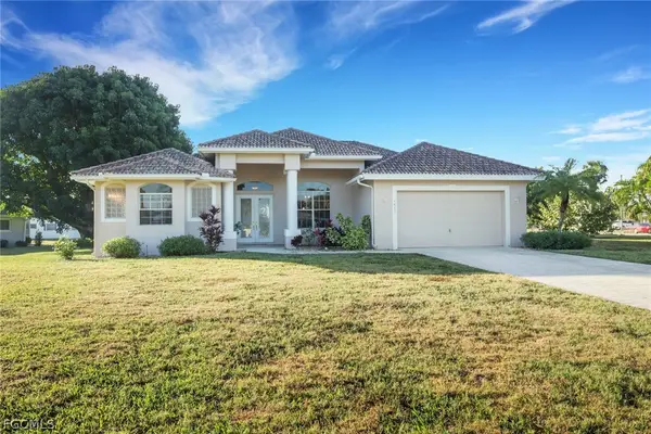 1675 Saint Clair Avenue E, North Fort Myers, FL 33903