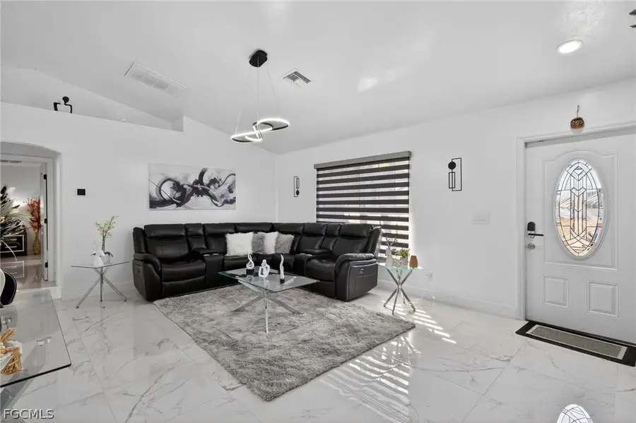 633 NW 16th Place, Cape Coral, FL 33993 - #3