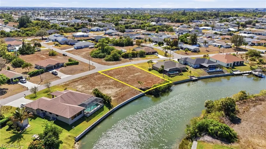 337 NE 5th Terrace, Cape Coral, FL 33909 - #2