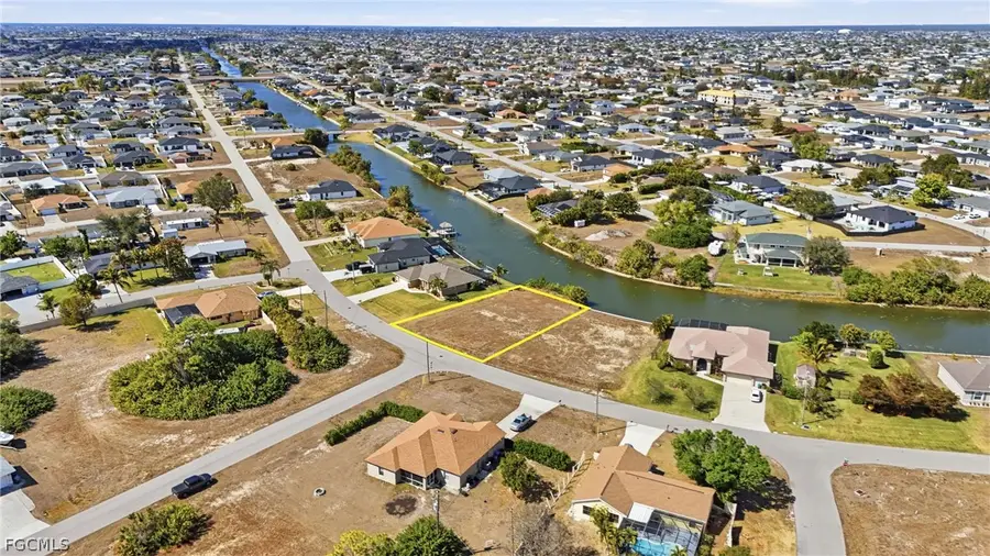 337 NE 5th Terrace, Cape Coral, FL 33909 - #3