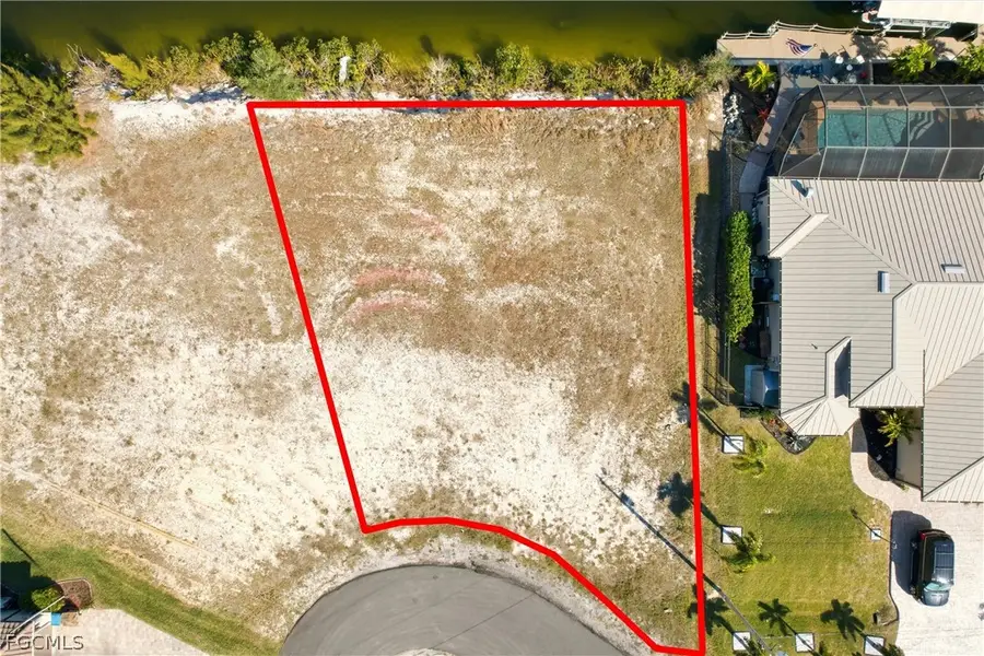 913 NW 39th Avenue, Matlacha, FL 33993 - #3
