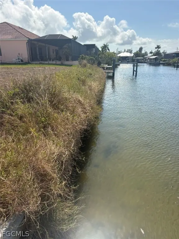 110 NW 39th Avenue, Cape Coral, FL 33993 - #3