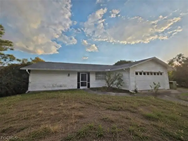 518 Jacaranda Parkway E, Cape Coral, FL 33909