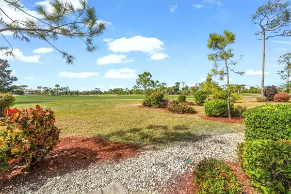 5825 Trailwinds Drive #414, Fort Myers, FL 33907