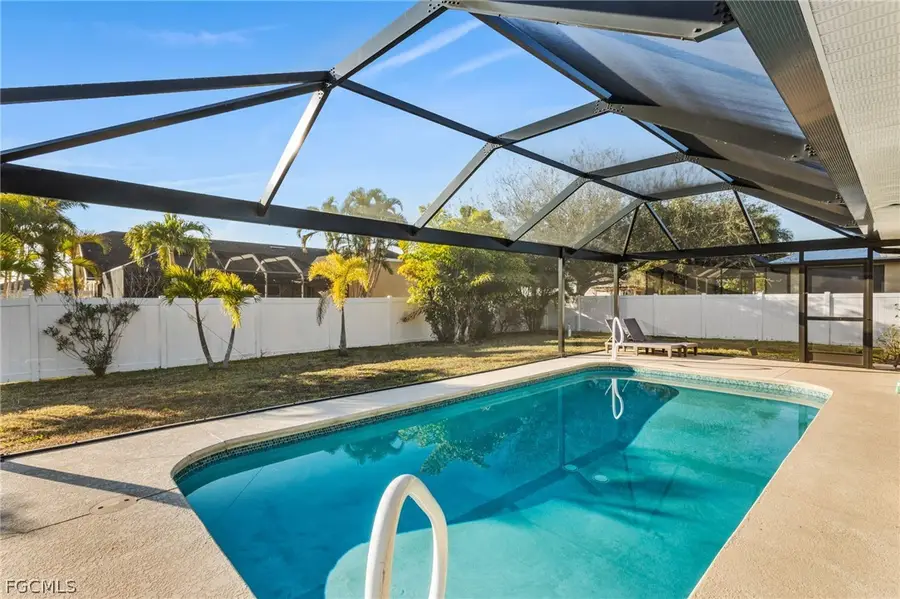 3032 SW 23rd Avenue, Cape Coral, FL 33914 - #3