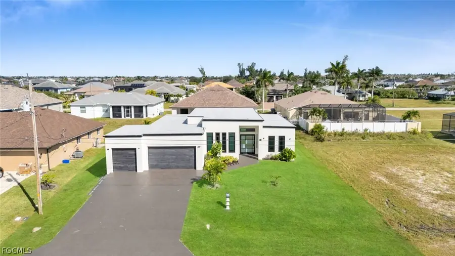 113 SW 37th Avenue, Cape Coral, FL 33991 - #2