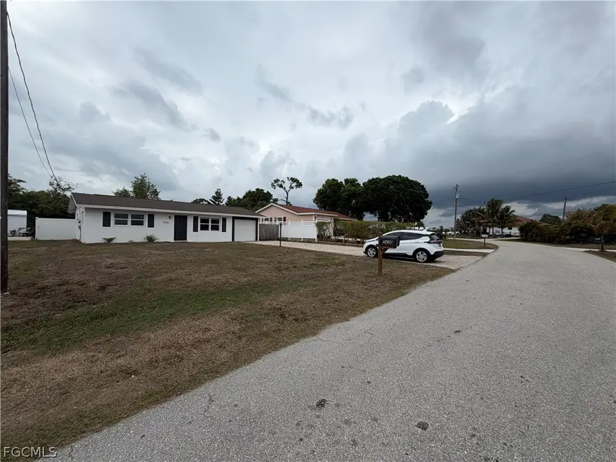 7430 Pine Drive, Fort Myers, FL 33967 - #3